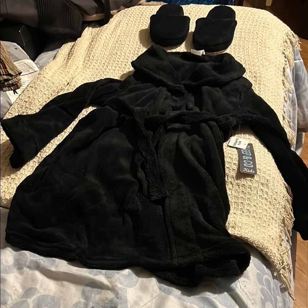 Soft, black kids bath robe and slippers set. New with tags by Sleep & Co Kids
